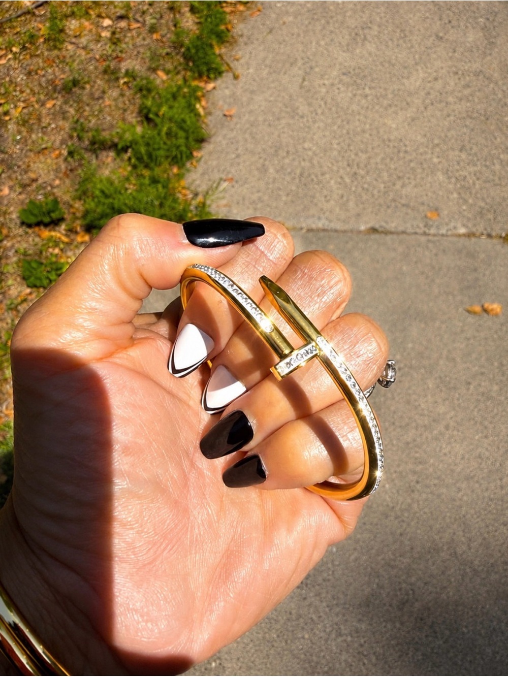 Title: 18K Gold PVD Stainless Steel Zircon Nail Cuff Bangle